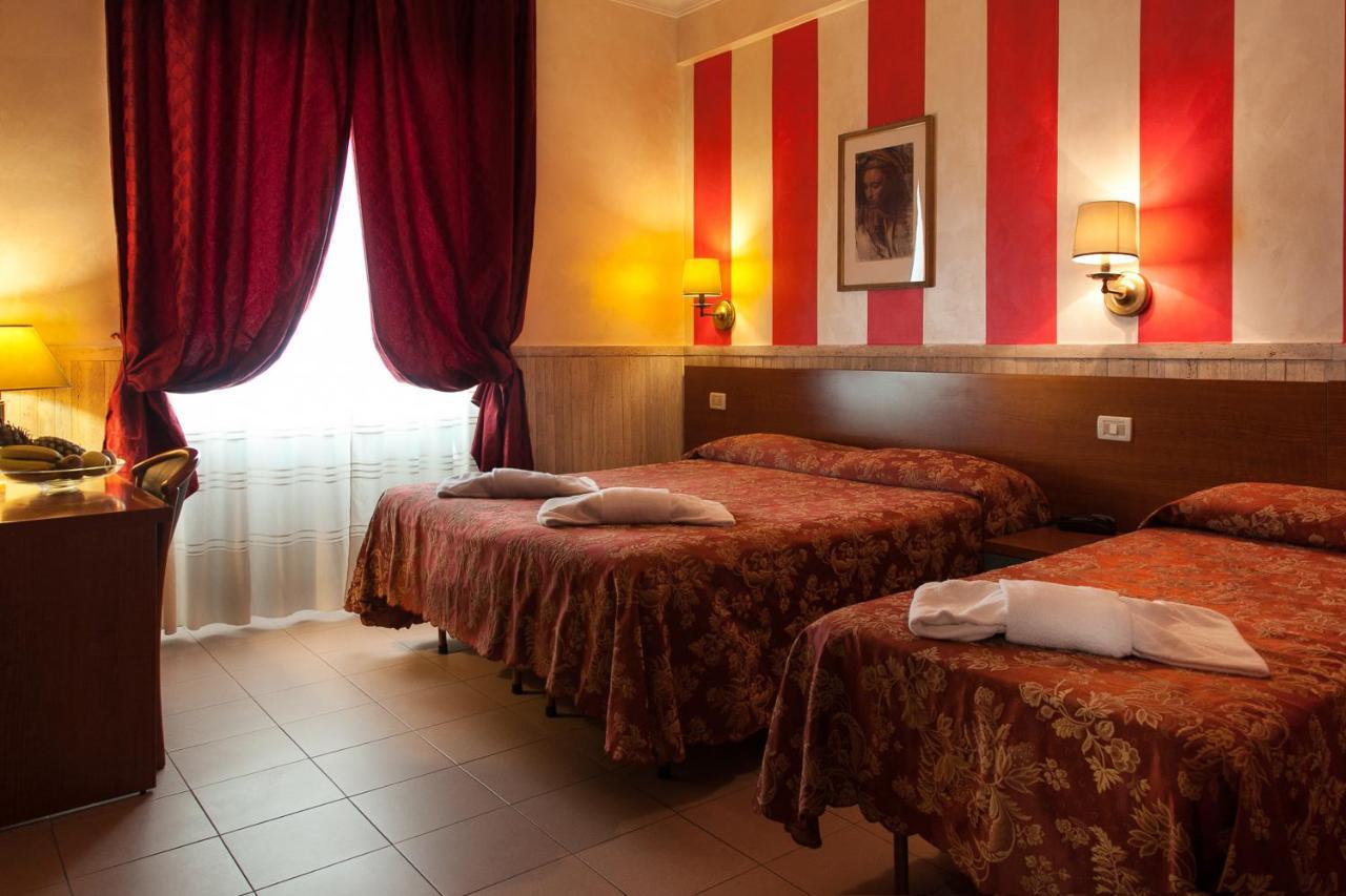 Hotel Pyramid Roma Cameră foto